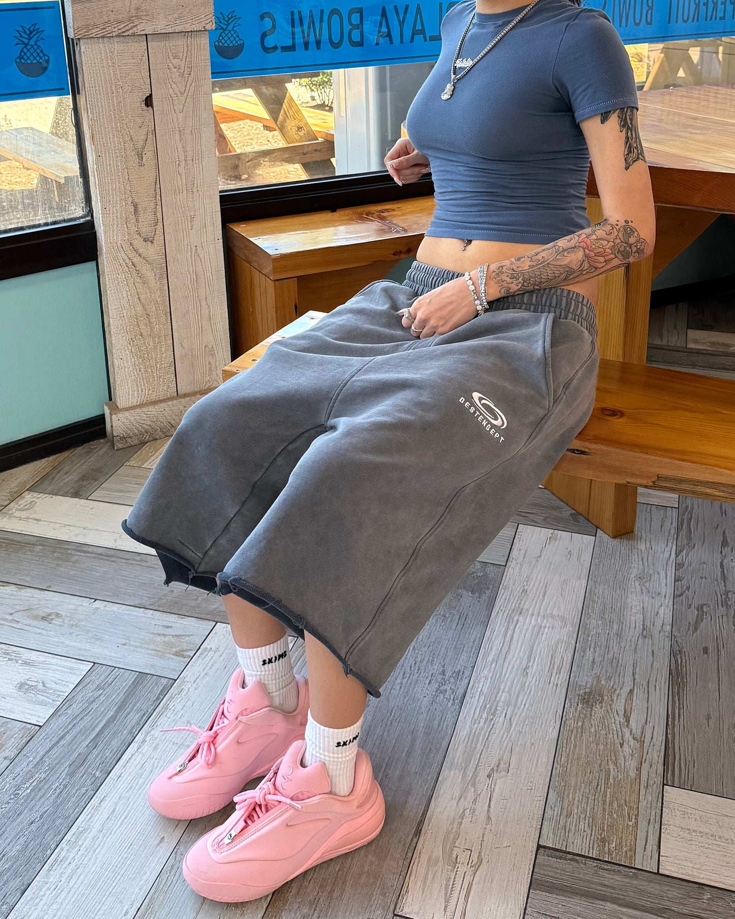 VERTIGO SWEATSHORTS